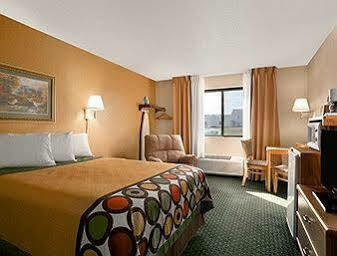 Super 8 By Wyndham Mn Alexandria